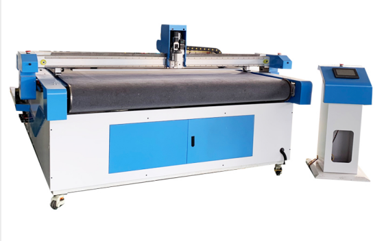 The first detailed picture of China CNC Carbon Fiber Cloth Contour Cutting Machine with Vibrating Knife 